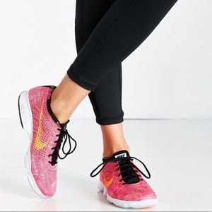 Nike | Pink Flyknit Zoom Sneakers